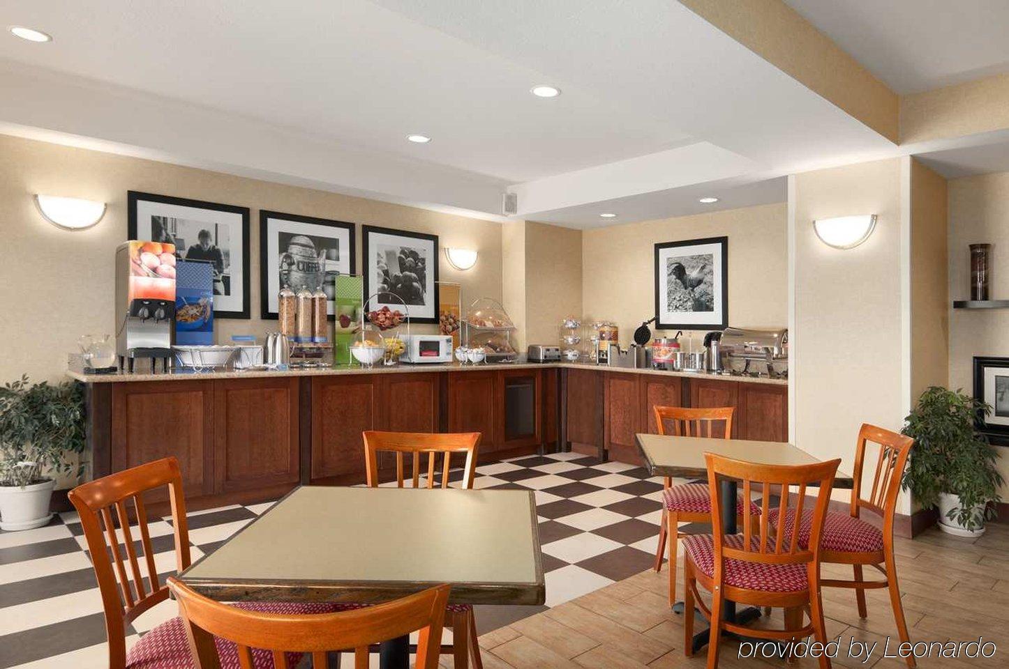 Hampton Inn Джіллетт Ресторан фото